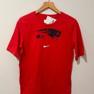 Nike New England Patriots T-shirt Size Youth XL 18/20 New With Tags NFL